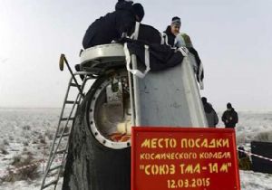 Astronotlar tayan Soyuz TMA-14M dnyaya dnd