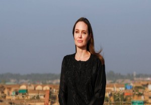 Angelina Jolie den Gazze k 