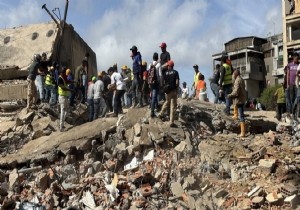 Venezuela da deprem felaketi! �l� say�s� a��kland�! 