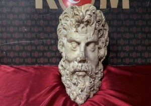 2 bin y�ll�k Zeus heykel ba�� ele ge�irildi