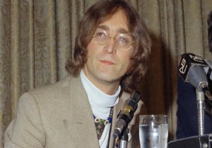 John Lennon n rportaj kaseti, mzayede 58.240 dolara satld! 