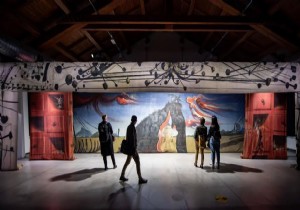 Salvador Dali nin dev ba�yap�t� g�r�c�ye ��k�yor 