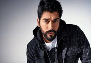 Burak �z�ivit in ilk tiyatrosundaki dans performans� sosyal medyada payla��ld�